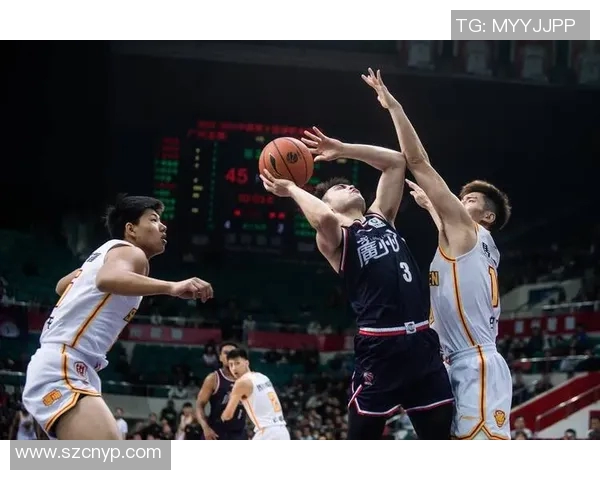 深入分析广州篮球队独特的防守策略与战术执行方式