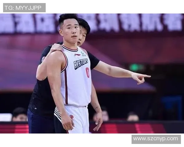 深圳篮球队的拼搏之路在世界锦标赛上的辉煌与挑战 深圳篮球队的拼搏之路在世界锦标赛上的辉煌与挑战